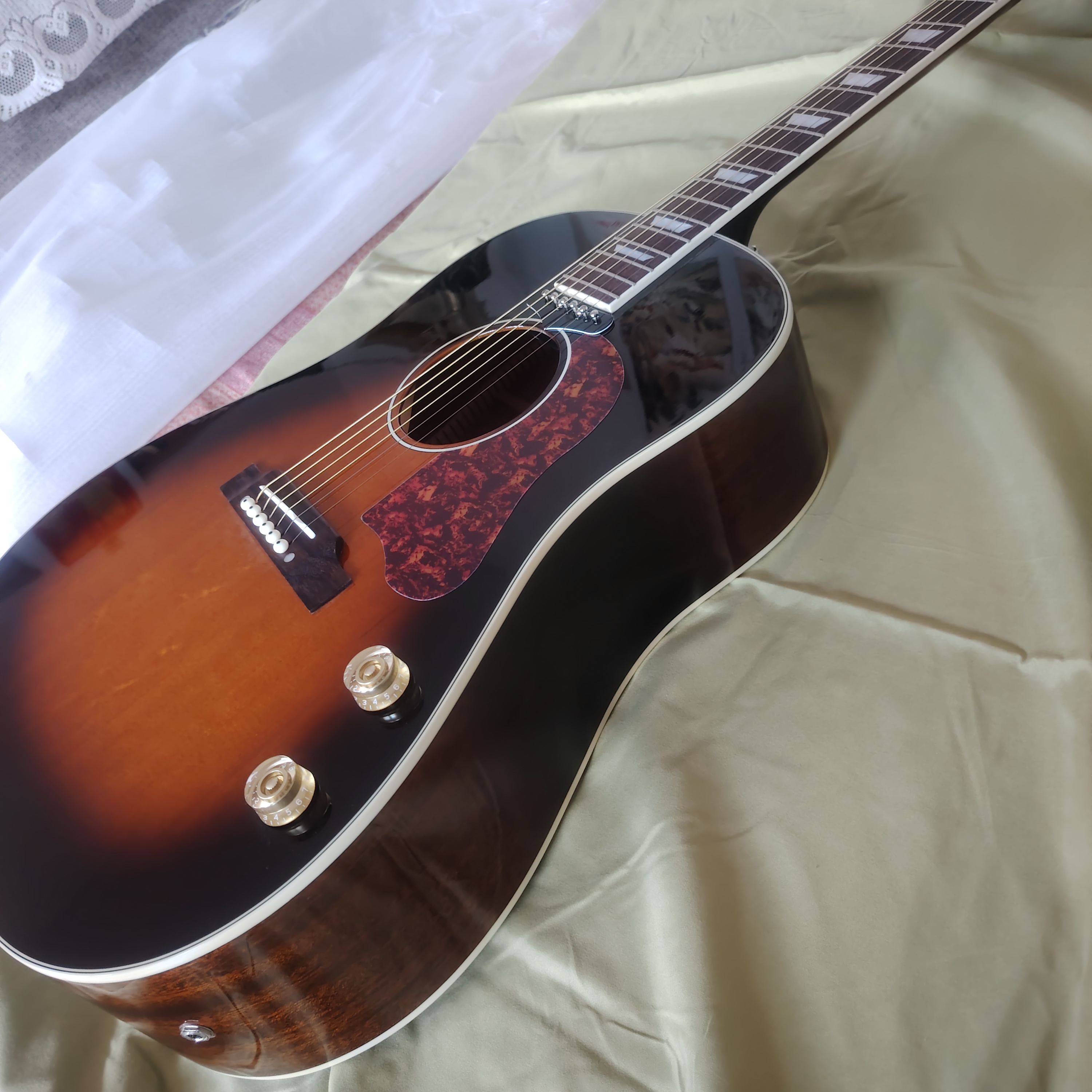 High quality 6-string J-160TS  - Musical Instrument With Strings incelemesi ve fiyatı